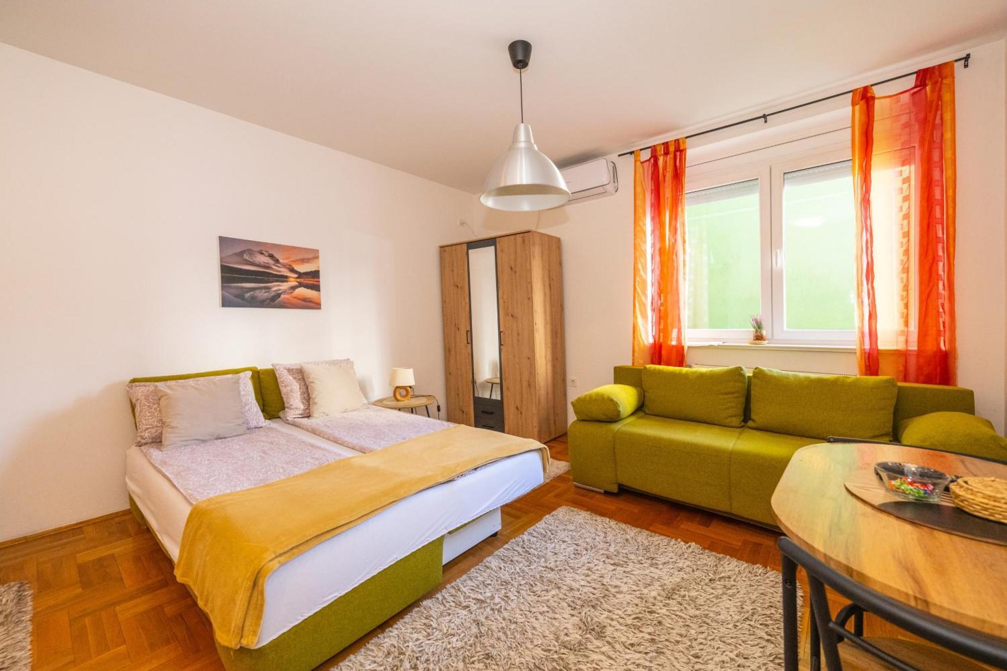 Mina Penthouse Apartment Novi Sad Bagian luar foto
